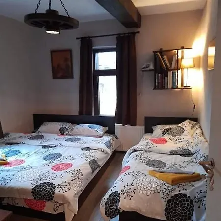 търнова, Guest 招待所 3*